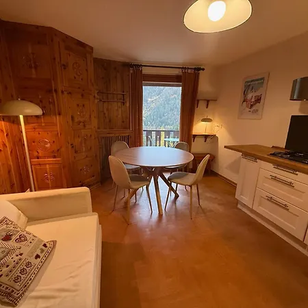 Monolocale Con Vista Al Con Parcheggio * Verrand